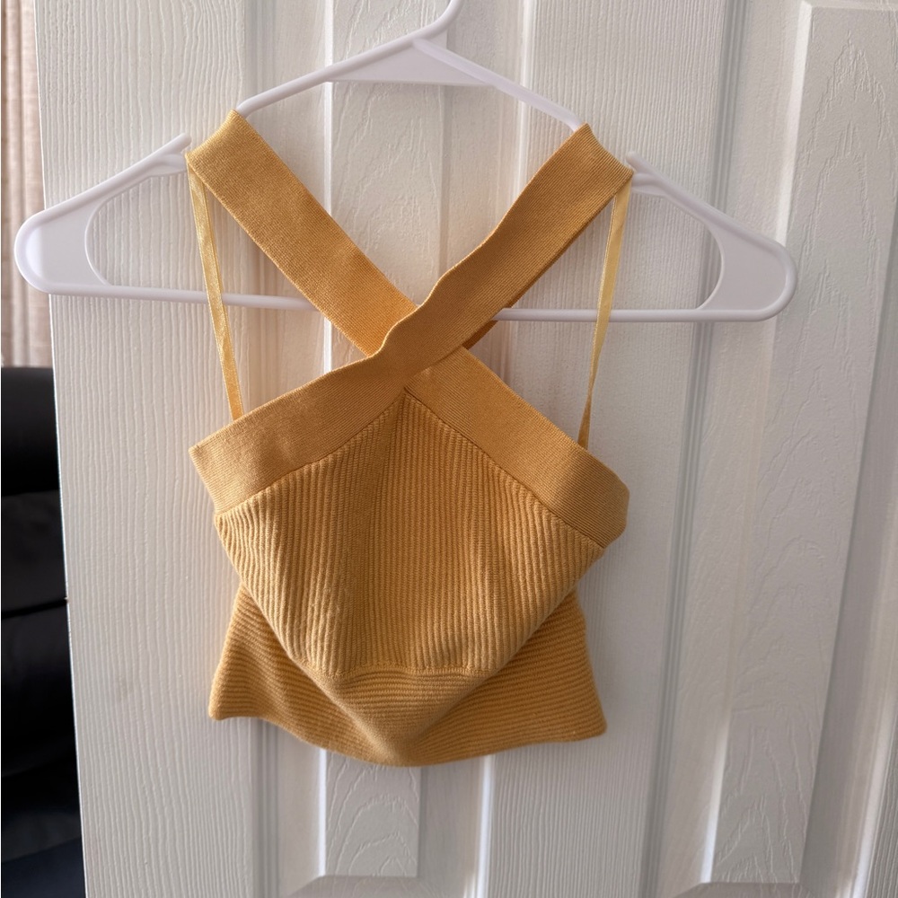 Abercrombie & Fitch Cross-Back Ribbed Camisole in Mustard